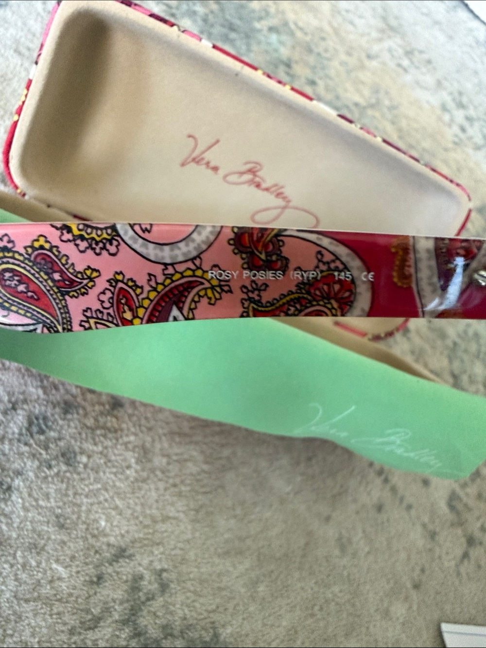 Vera Bradley Rare Retired RosyPosies Wayfarer Sunglasses, Pink Paisley Case - Picture 3 of 7